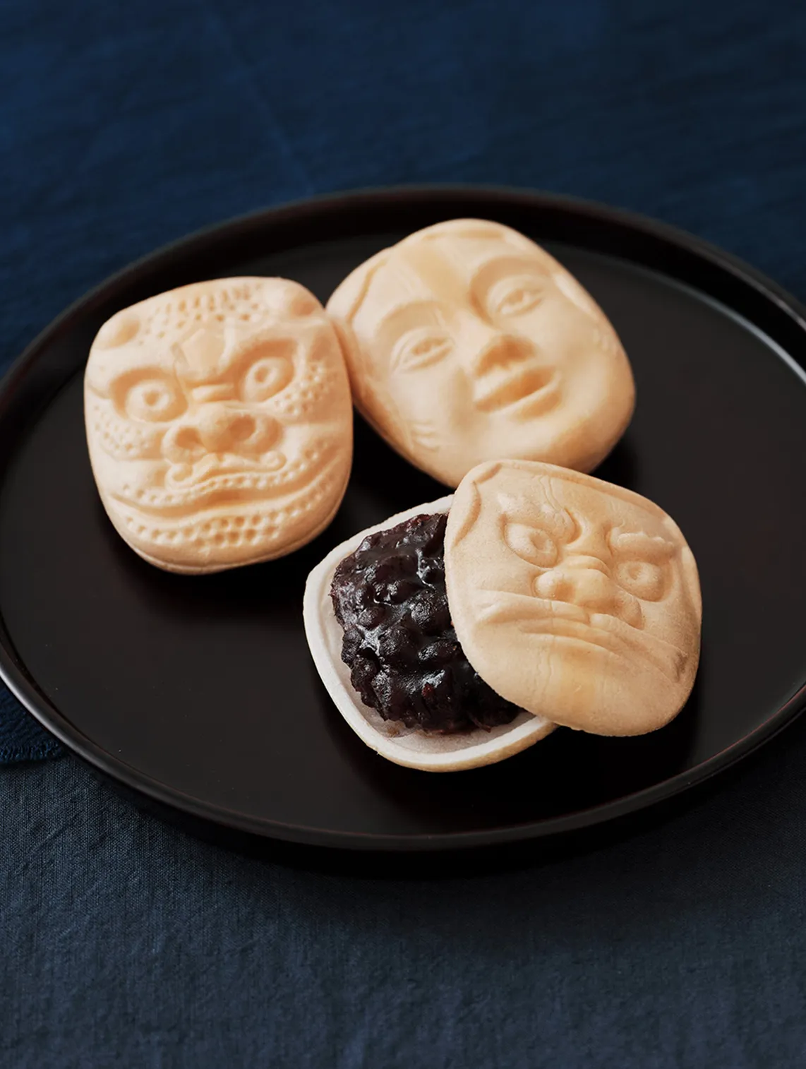 お茶と三宅製菓のお菓子